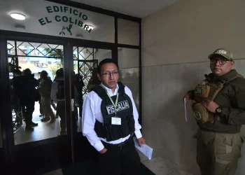 Fiscalía y Policía allanan la casa del expresidente Luis Arce