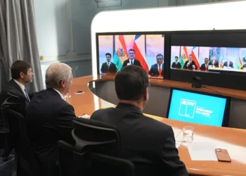 Kast se reúne con Paz para impulsar diálogo entre Chile y Bolivia