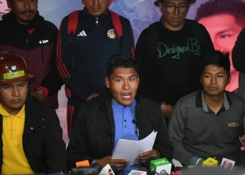 Yahuasi dice que su declinaría fue presentado en Cochabamba y no en La Paz