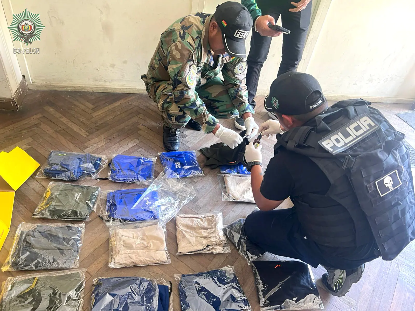 FELCN secuestra cocaína oculta en shorts en Cochabamba