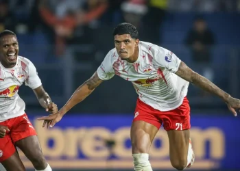 Red Bull Bragantino arrolla al Flamengo en el Brasileirão