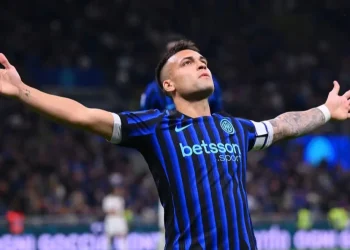 Inter aplasta a la Roma con doblete de Lautaro y ve cerca el Scudetto