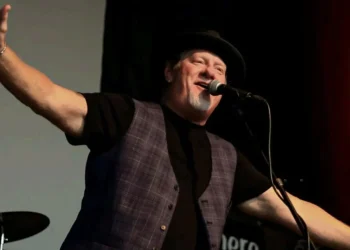 Dirty Red estrena ‘Tía Blanca’ en inglés durante Festi Blues