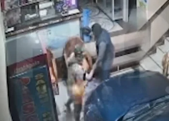 Las cámaras de seguridad registraron el atraco/Captura de pantalla
