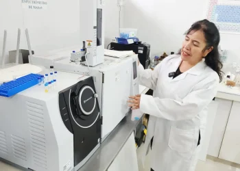 La UMSA afirma que puede evaluar la calidad de la gasolina del país con rigor técnico