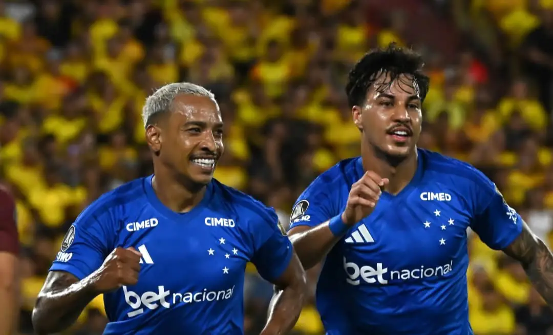 Cruzeiro vence a Barcelona SC en su retorno a la Libertadores