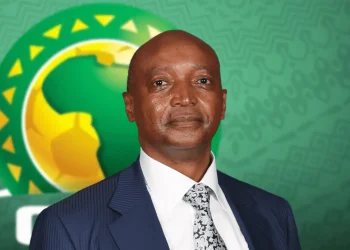 Presidente de la CAF visita Dakar tras retirada del título a Senegal