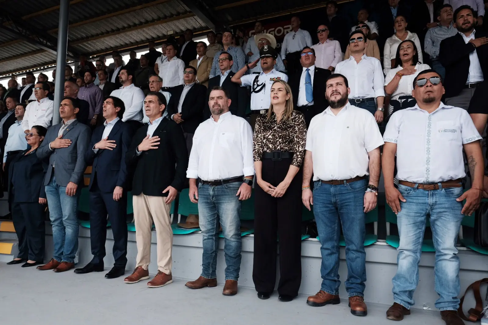 ‘Interconectar a Bolivia hacia sus cinco fronteras es prioridad’, dice Paz
