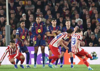 Atlético de Madrid sorprenda a un Barcelona con diez en la Champions