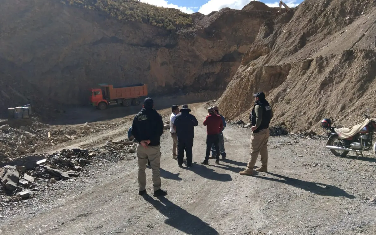 Tras hallar indicios, AJAM frena actividad minera ilegal en Oruro