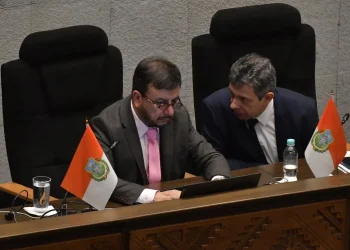 Yarhui cuestiona a Medinaceli: ‘Vino después de dos meses’