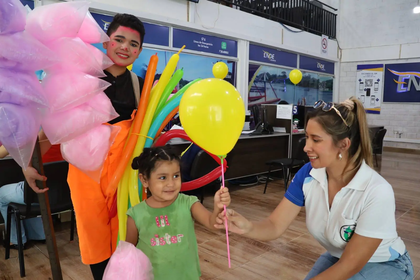 ENDE celebra a la infancia por el Día del Niño