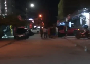 Balacera en Santa Cruz deja dos heridos y apunta a ajuste de cuentas