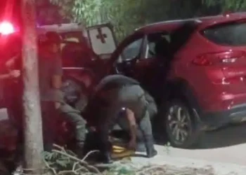La víctima fue atacada a tiros por dos sicarios/Captura de pantalla
