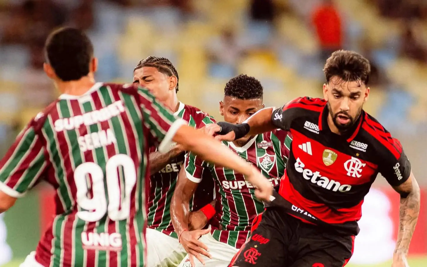 Flamengo ya es segundo del Brasileirão luego de vencer a Fluminense