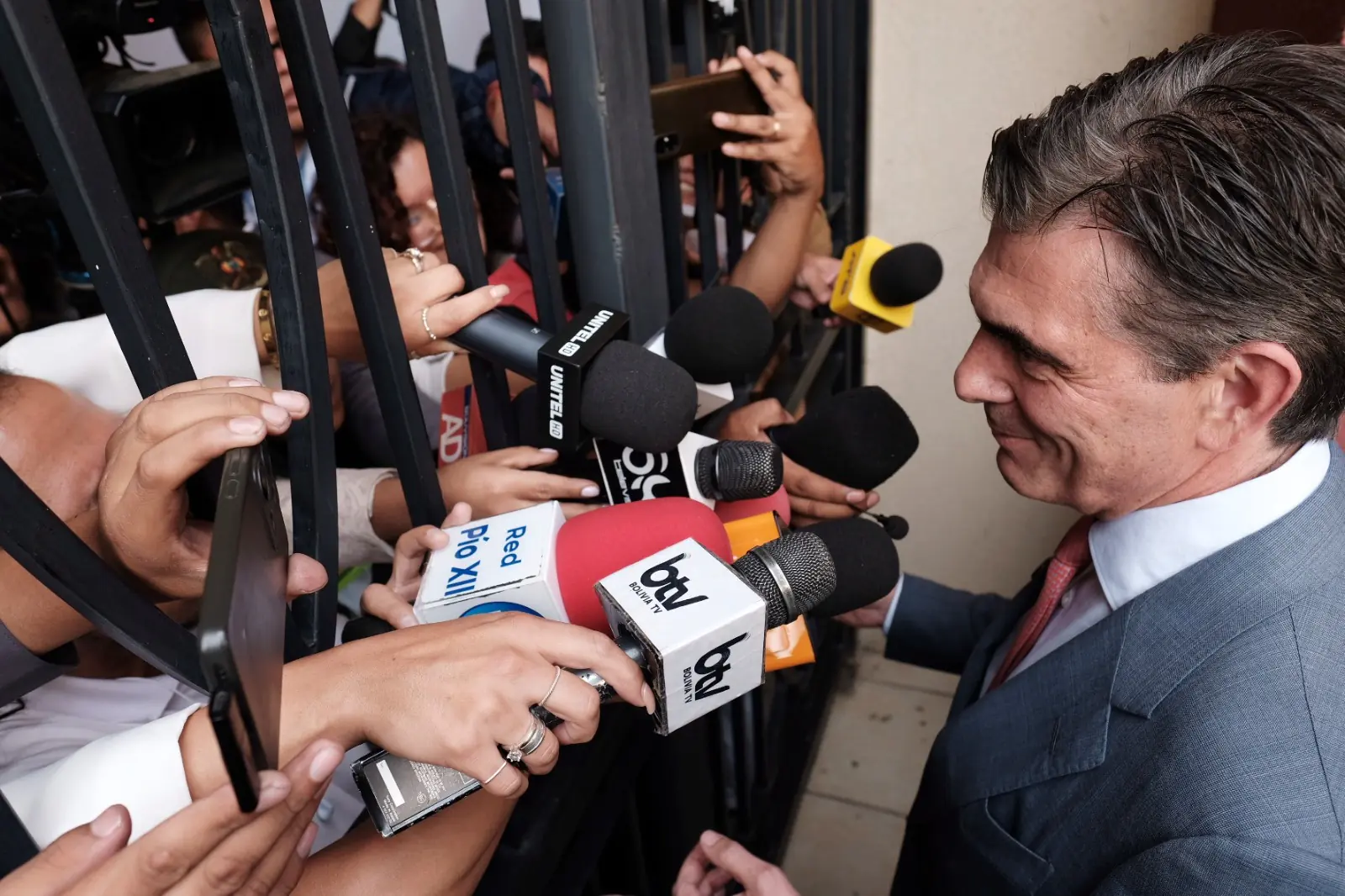 Paz alista envío del paquete de leyes a la Asamblea: ‘Ya las tenemos listas’