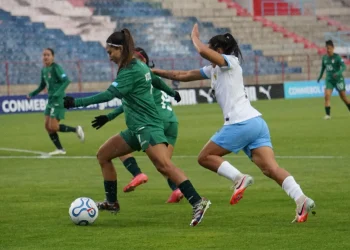Bolivia cae (1-2) ante una Uruguay letal