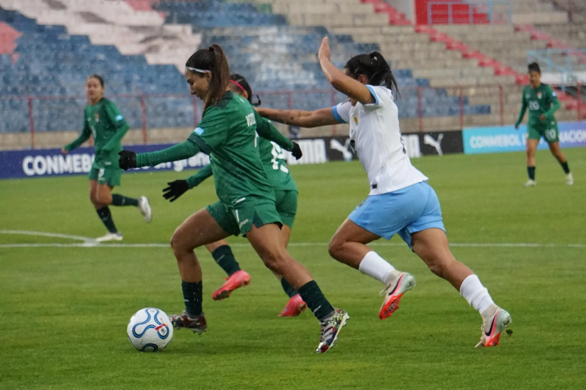 Bolivia cae (1-2) ante una Uruguay letal