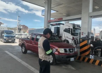 ANH bloquea placas por carguíos irregulares en Cochabamba