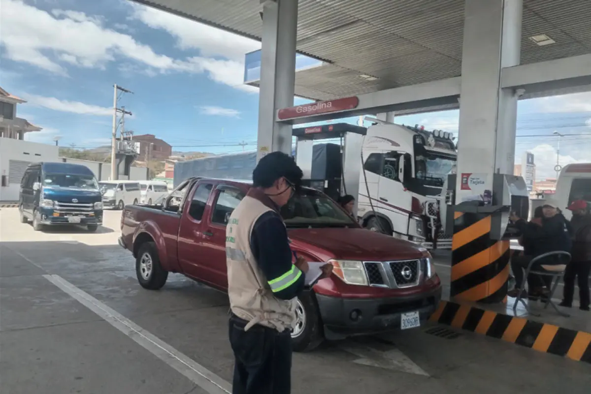 ANH bloquea placas por carguíos irregulares en Cochabamba
