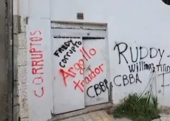 Interna en la COB: Una facción desconoce a la directiva de Argollo