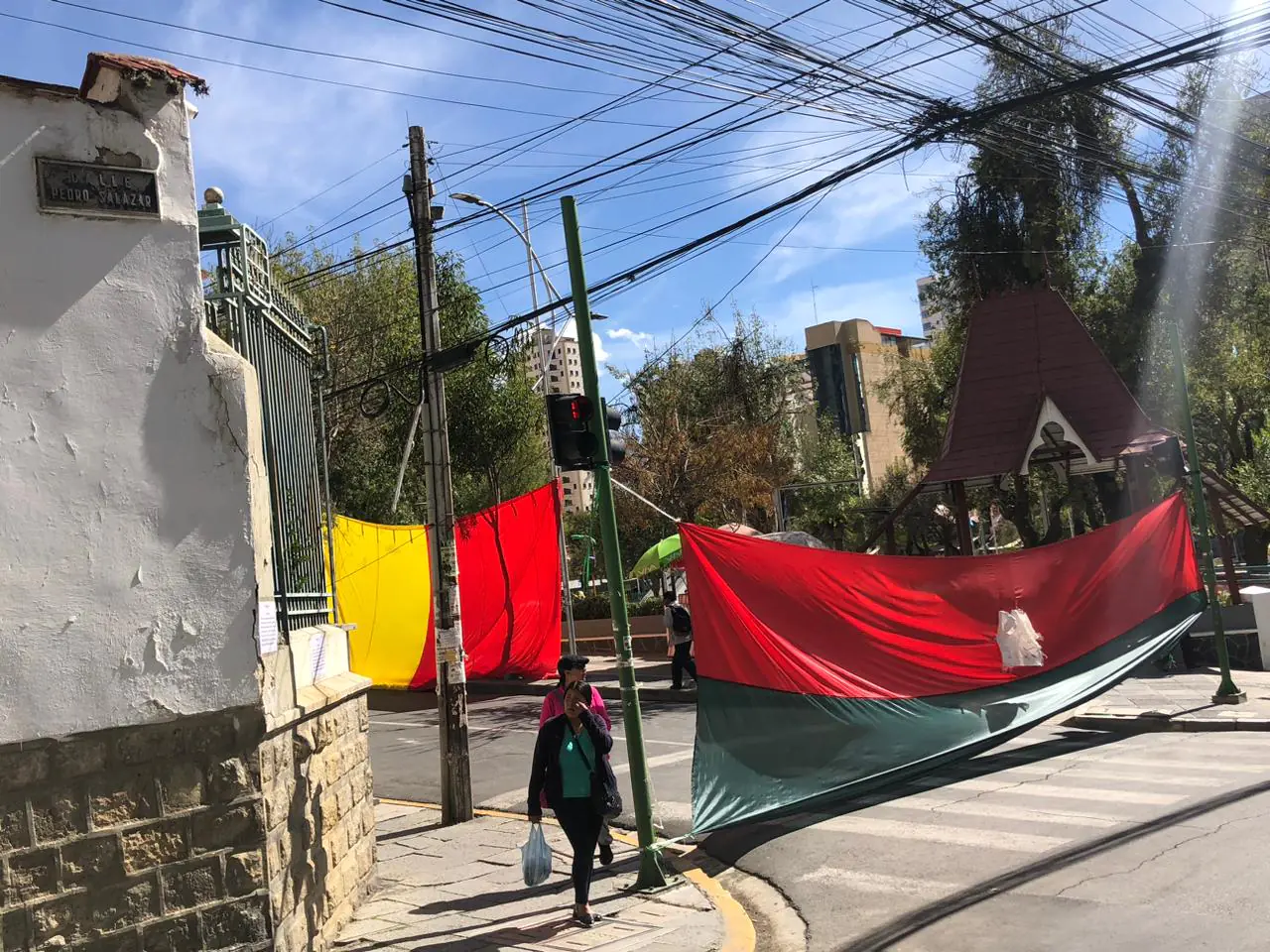 Afines a Yahuasi vuelven a instalar un punto de vigilia en puertas del TSE