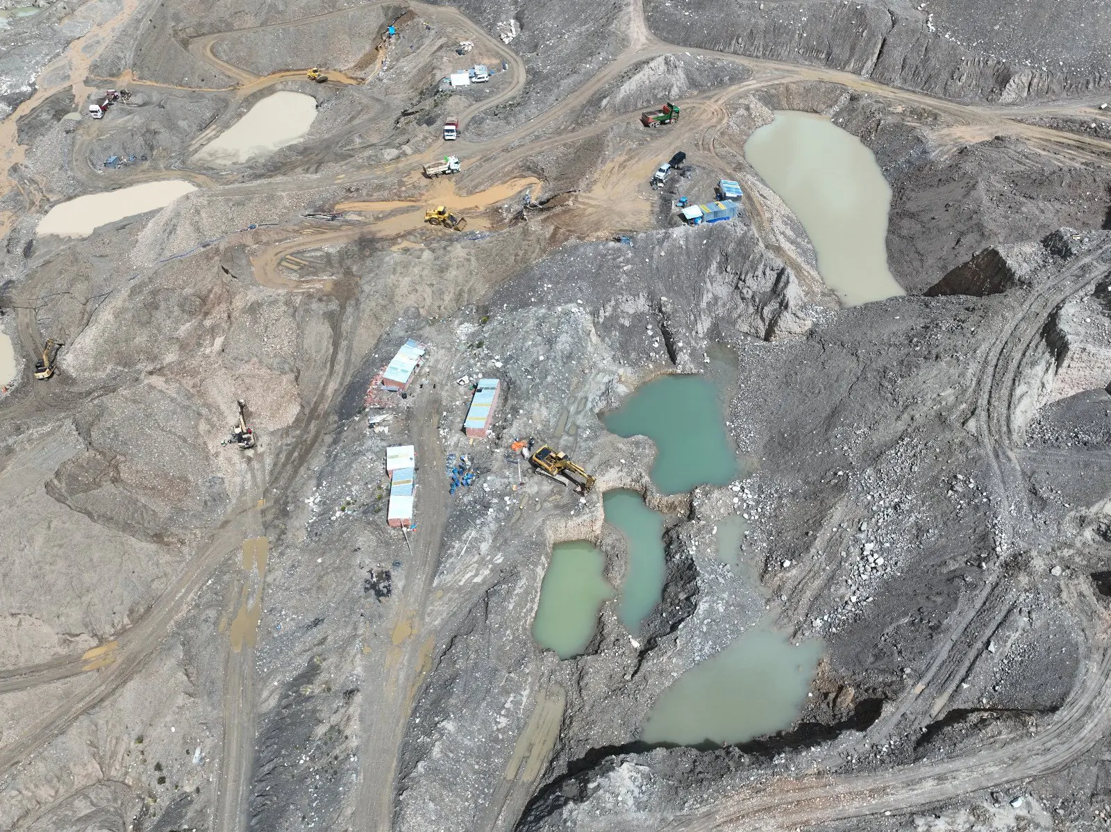 Durante el operativo la AJAM verificó el movimiento de tierras y la explotación minera/AJAM