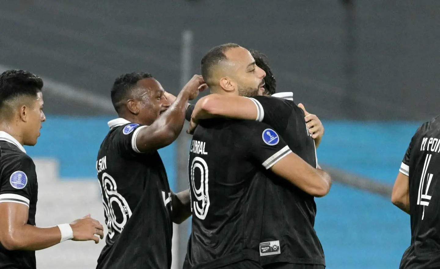 Botafogo asalta el Cilindro de Racing