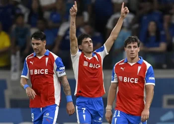 Universidad Católica de Chile da el golpe en Brasil