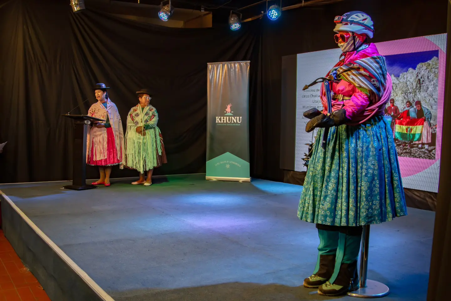 Khunu: Cholitas Escaladoras transforman su historia en turismo de alta montaña