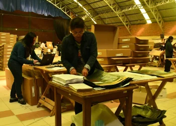 TED de Oruro distribuye 1.679 maletas electorales para el balotaje