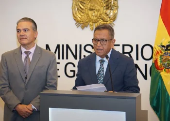Ministro Oviedo solicita a Lara ser interpelado en la Asamblea