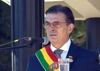 El Presidente lamenta falta de inversión en gas para La Paz en el pasado