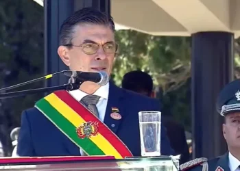Paz reivindica el rol de las Fuerzas Armadas; pide fortalecer su formación y vínculos internacionales
