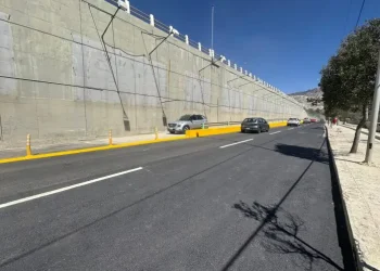 La avenida Costanera fue habilitada al tráfico vehicular. FOTO: GAMLP