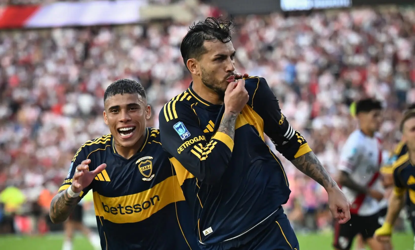 Boca Juniors gana 1-0 a River Plate el Superclásico argentino