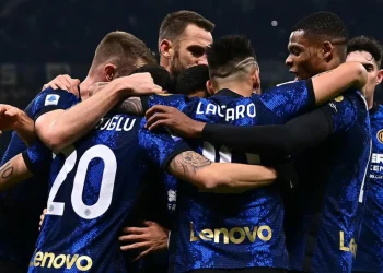 Inter ataca el doblete en Coppa ante el Como
