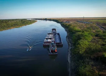 El Gobierno apuesta por Puerto Busch para reducir costos y una salida al Atlántico