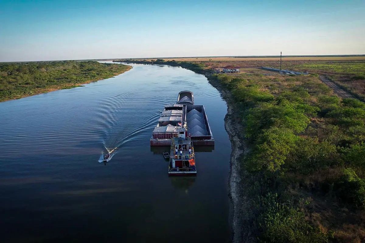 El Gobierno apuesta por Puerto Busch para reducir costos y una salida al Atlántico