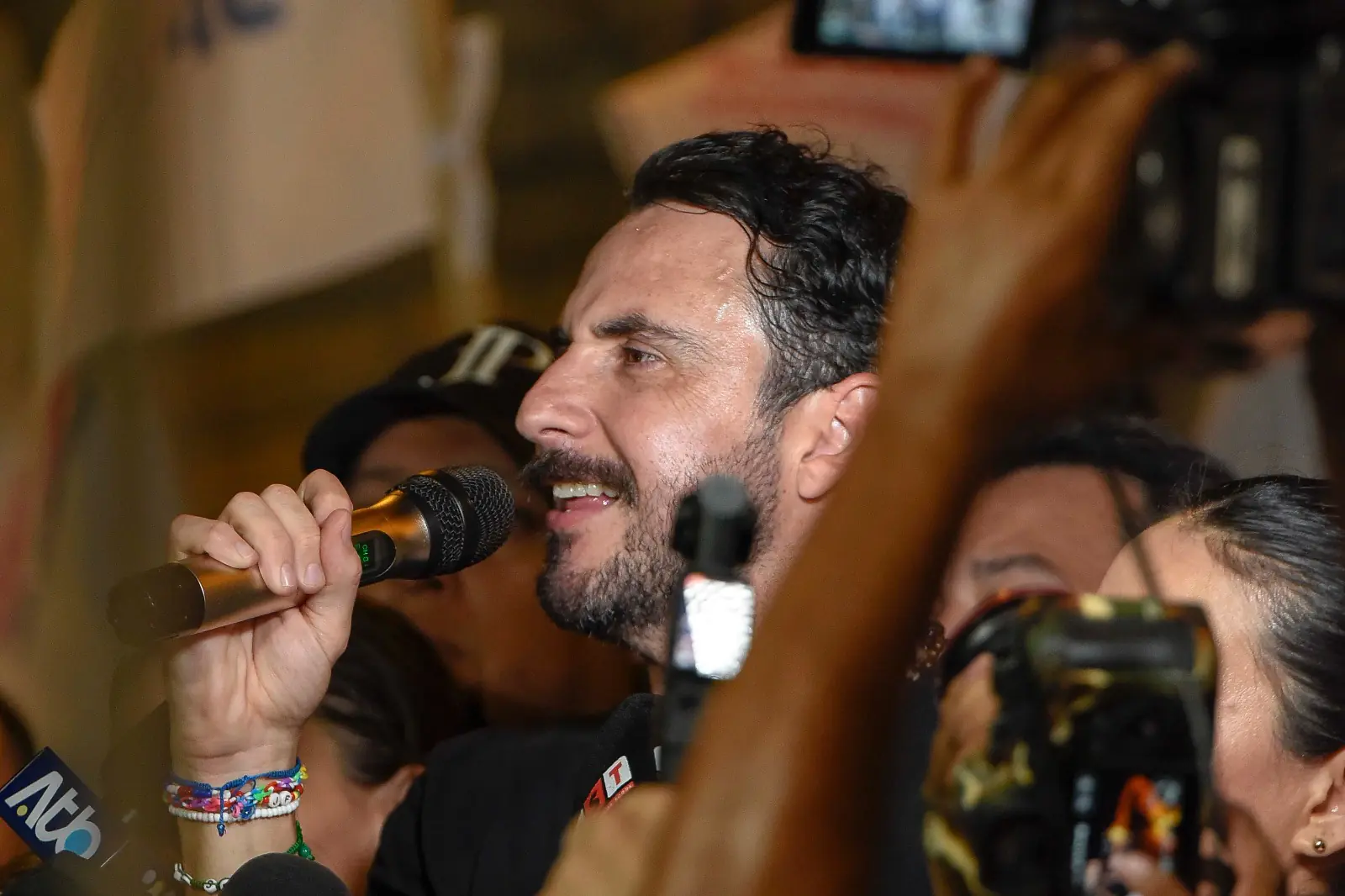 Velasco inicia transición en Santa Cruz y advierte crisis en la Gobernación