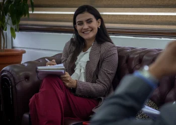 Tres mujeres alcanzan cargos en gobernaciones, pero persiste brecha de género en asambleas