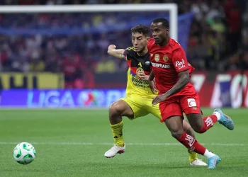Toluca denuncia racismo contra Helinho en el fútbol mexicano