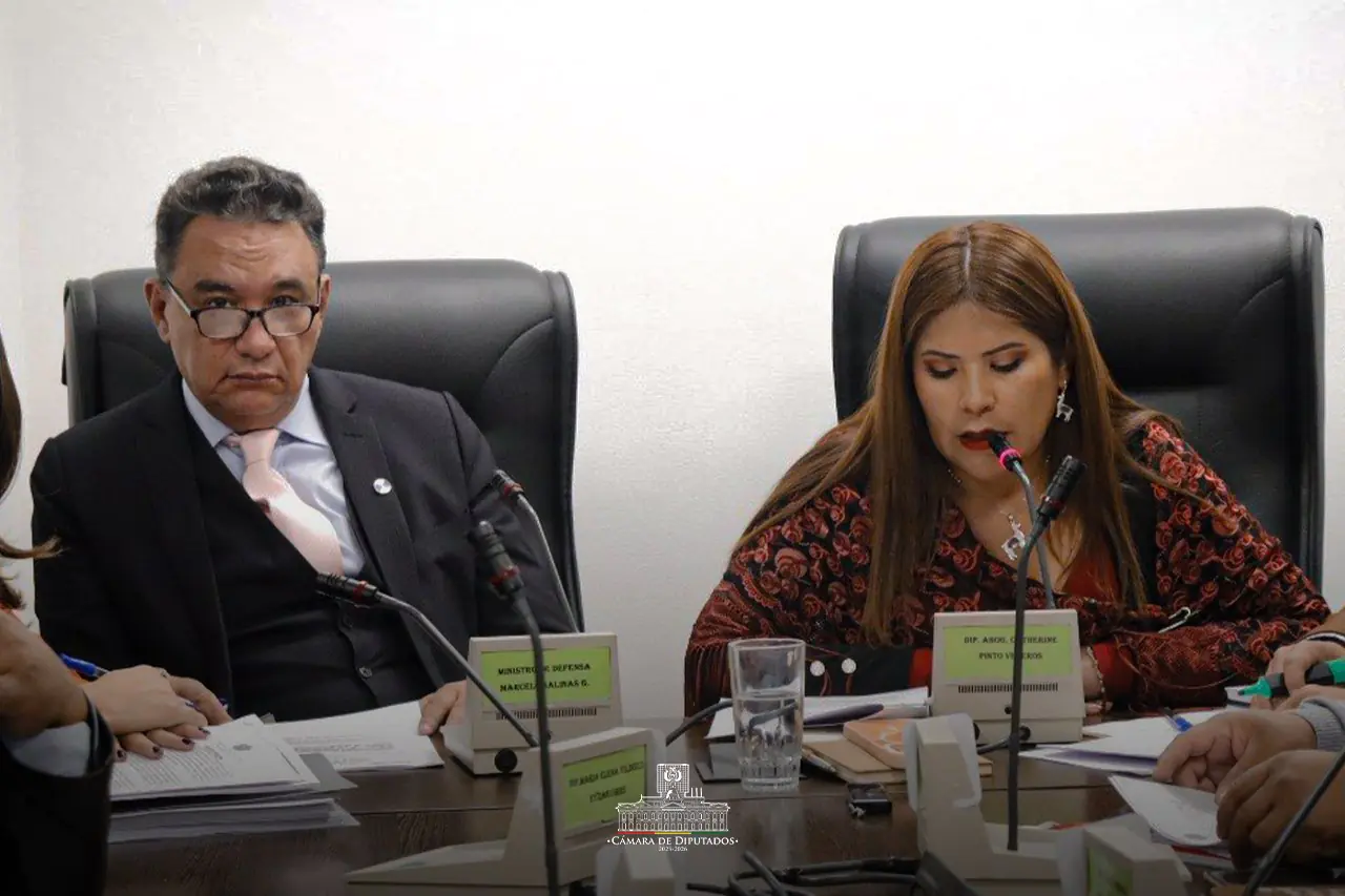 Salinas responde en comisión de Diputados por contratación del Hércules accidentado