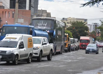 Crisis por carburantes: Actores políticos advierten que la situación es ‘dramática’ y ‘seria’