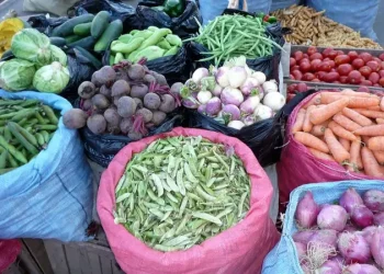 Feria ‘Consume lo Nuestro’ impulsa producción nacional en La Paz