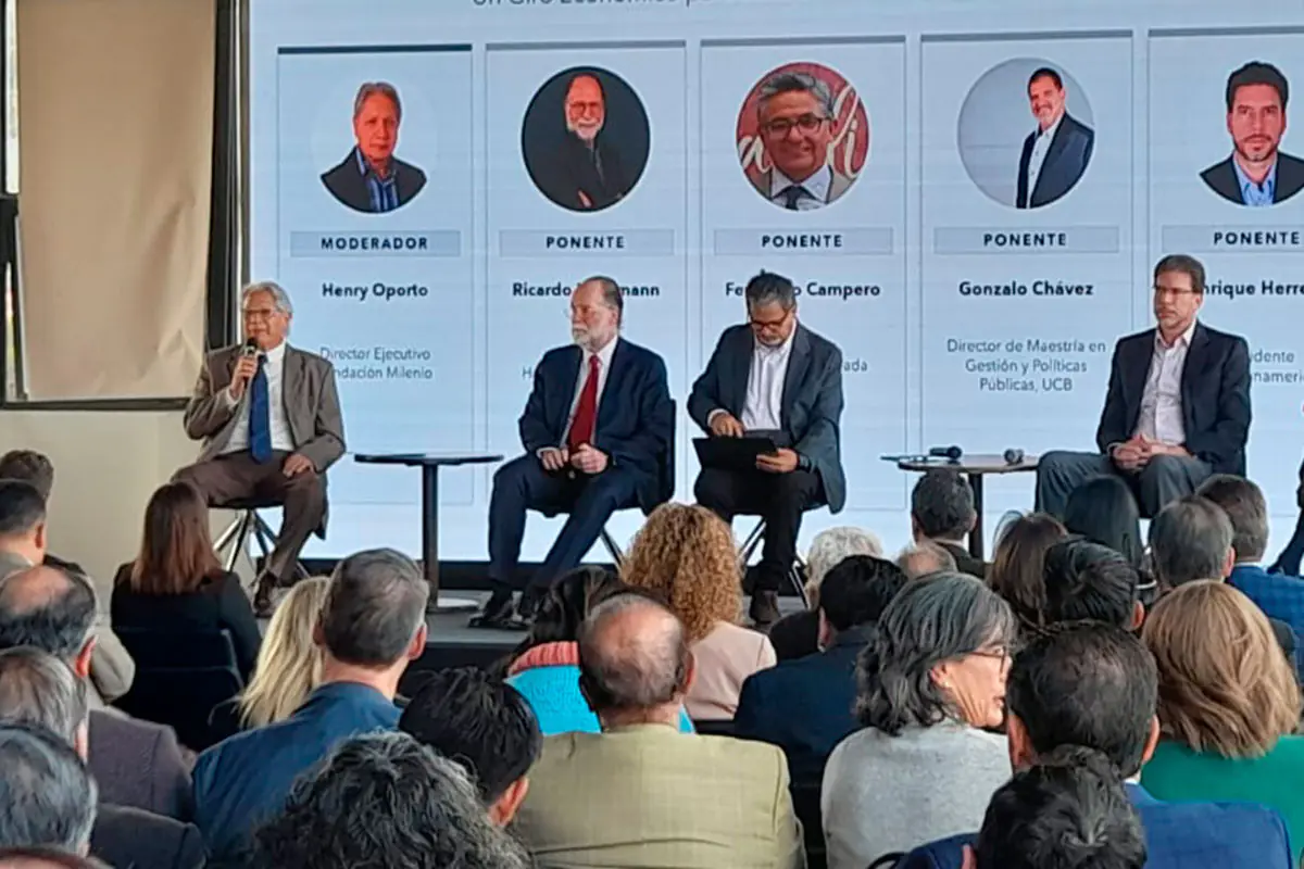 Estudio de Harvard y Bolivia 360 plantea giro económico para Bolivia