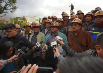 Fedecomin advierte al Gobierno con paro nacional y critica a Paz