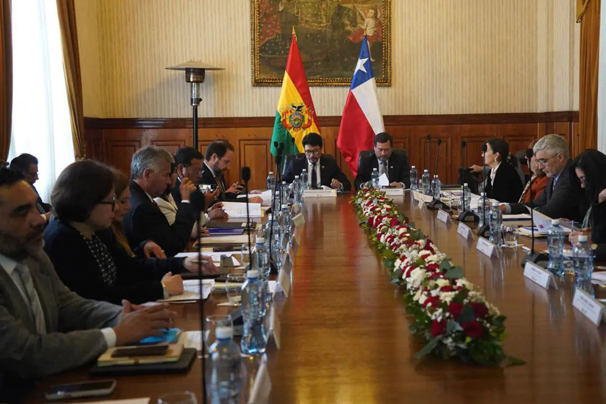 Bolivia y Chile avanzan hacia una agenda comercial, energética y logística