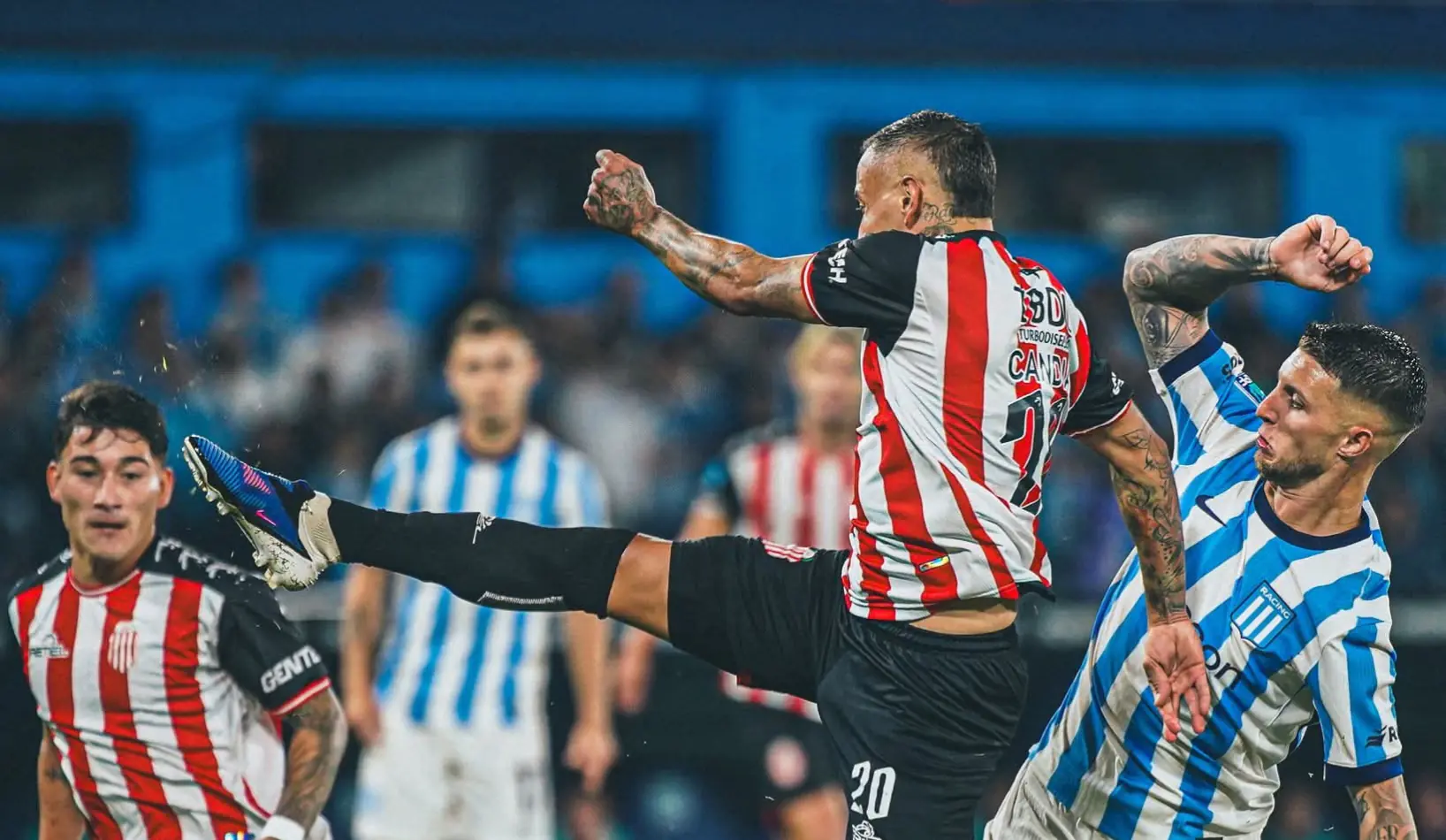 Racing, al borde del abismo en el Apertura argentino