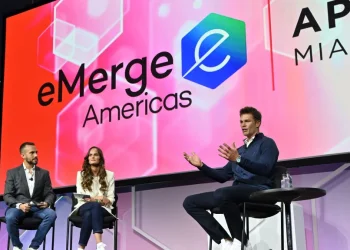 La inteligencia artificial domina la agenda en eMerge Americas 2026